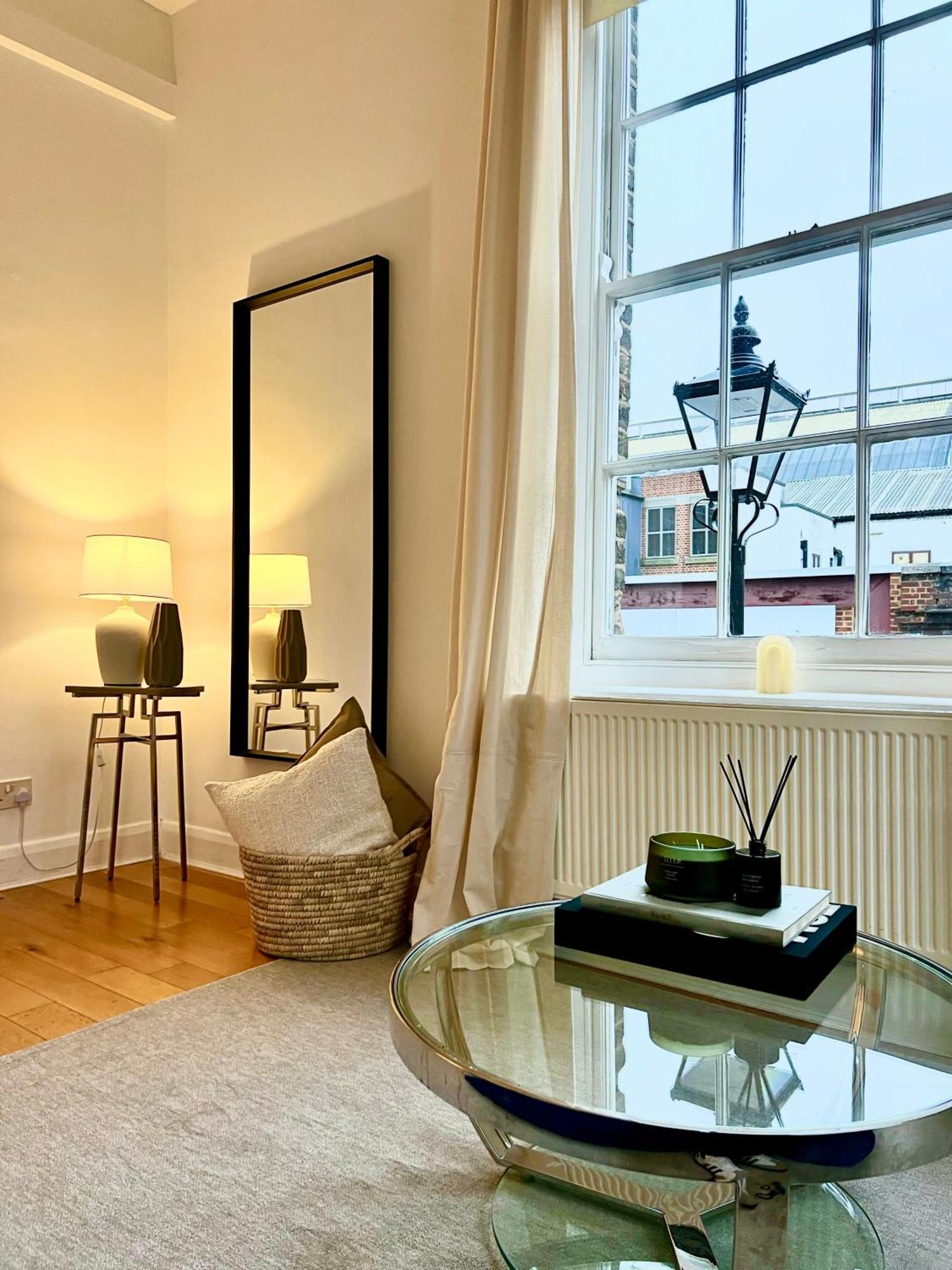 Stylish One Bedroom Apartment In The Heart Of Angel 런던 외부 사진